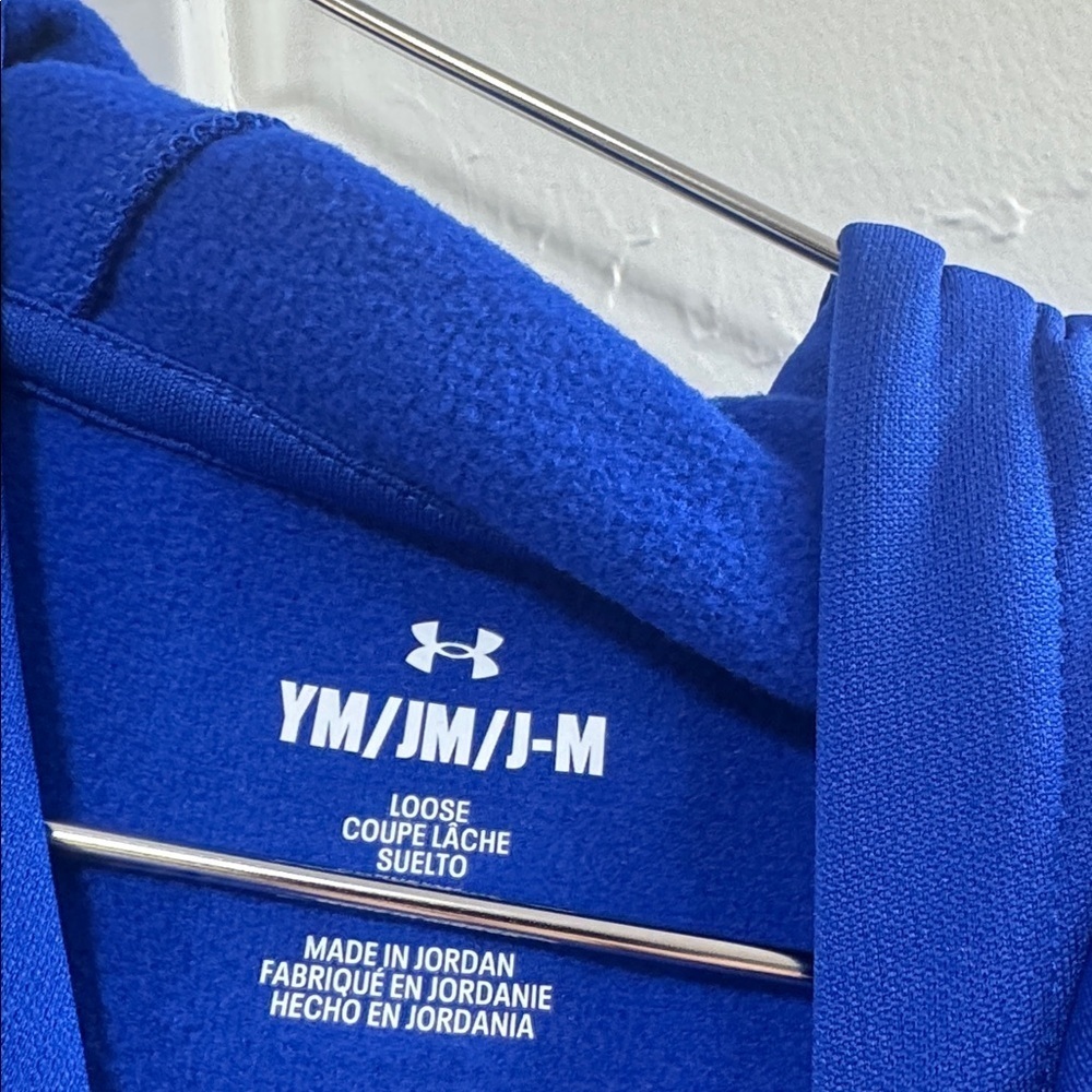 Under Armour youth Med - Picture 2 of 2